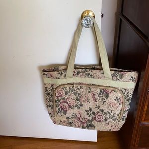 Tapestry tote 19x 13x6,with zipper and pocket